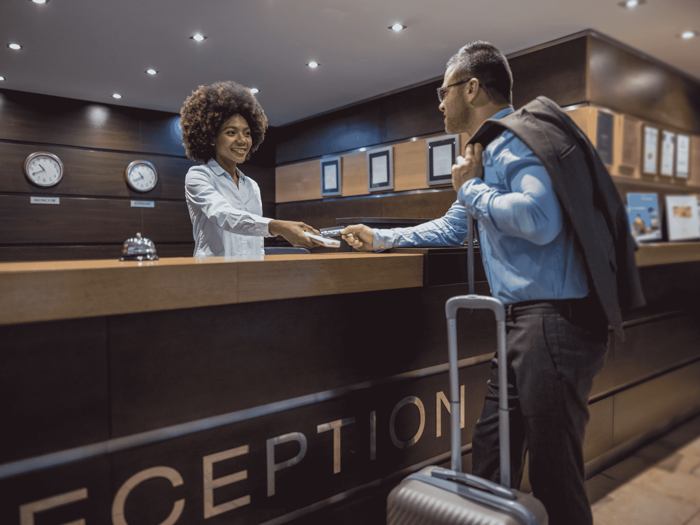 GST/HST rules for tourism businesses in Canada: Guest checking into a Canadian tourism business
