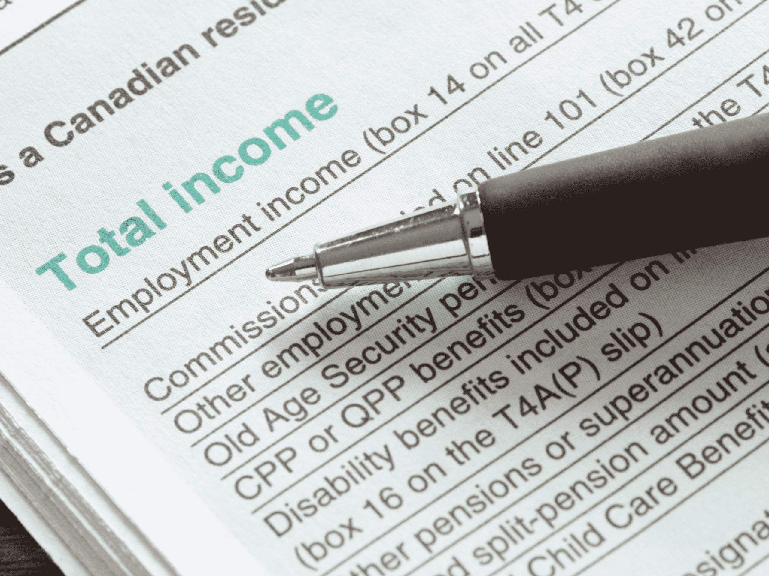 Comparison of T5018 and T4A forms for Canadian businesses highlighting tax reporting differences.